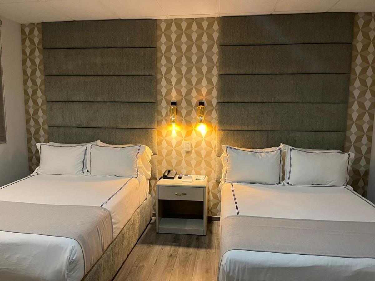 Hotel Posada San Antonio 레이노사 외부 사진