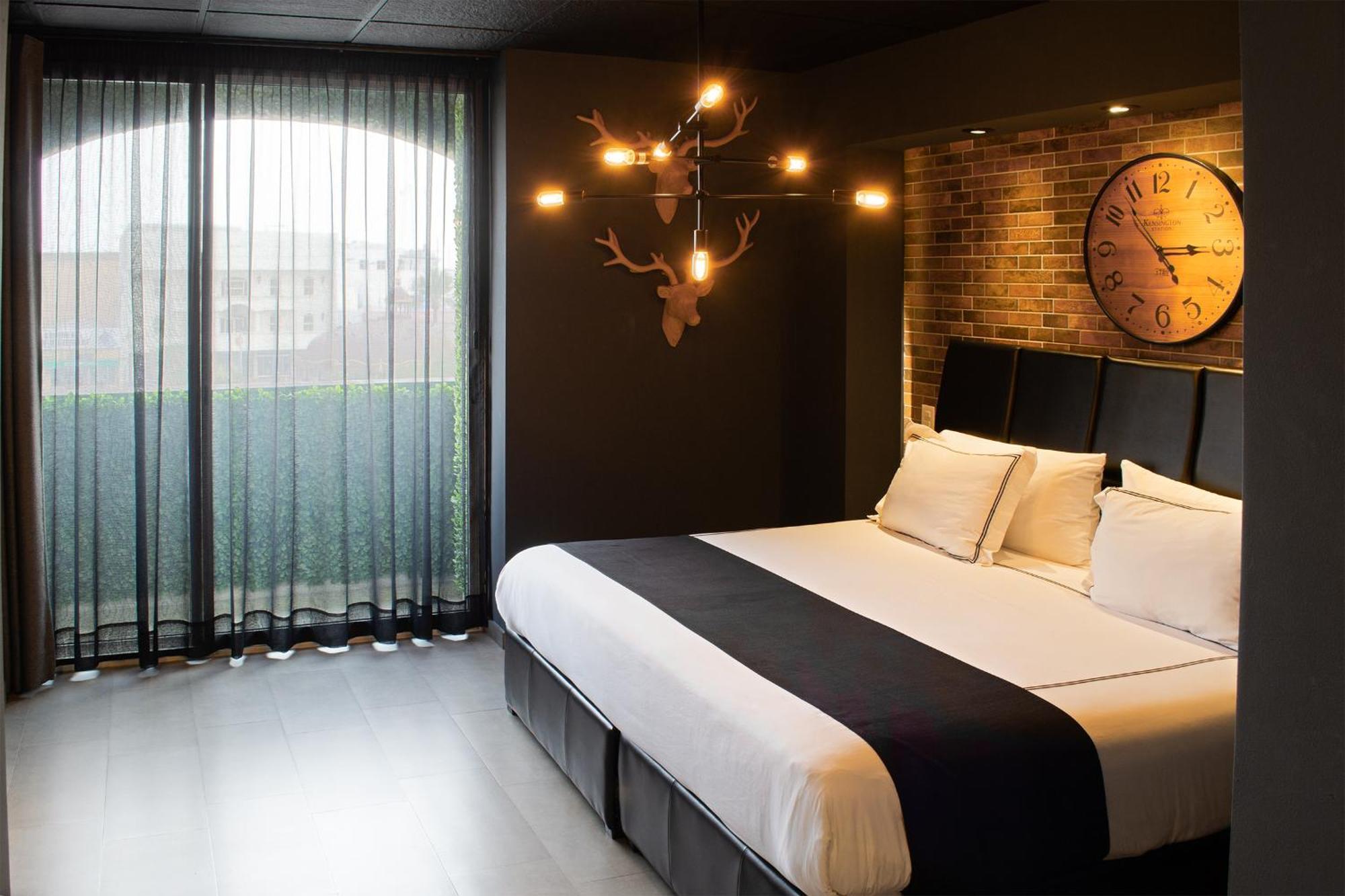 Hotel Posada San Antonio 레이노사 외부 사진