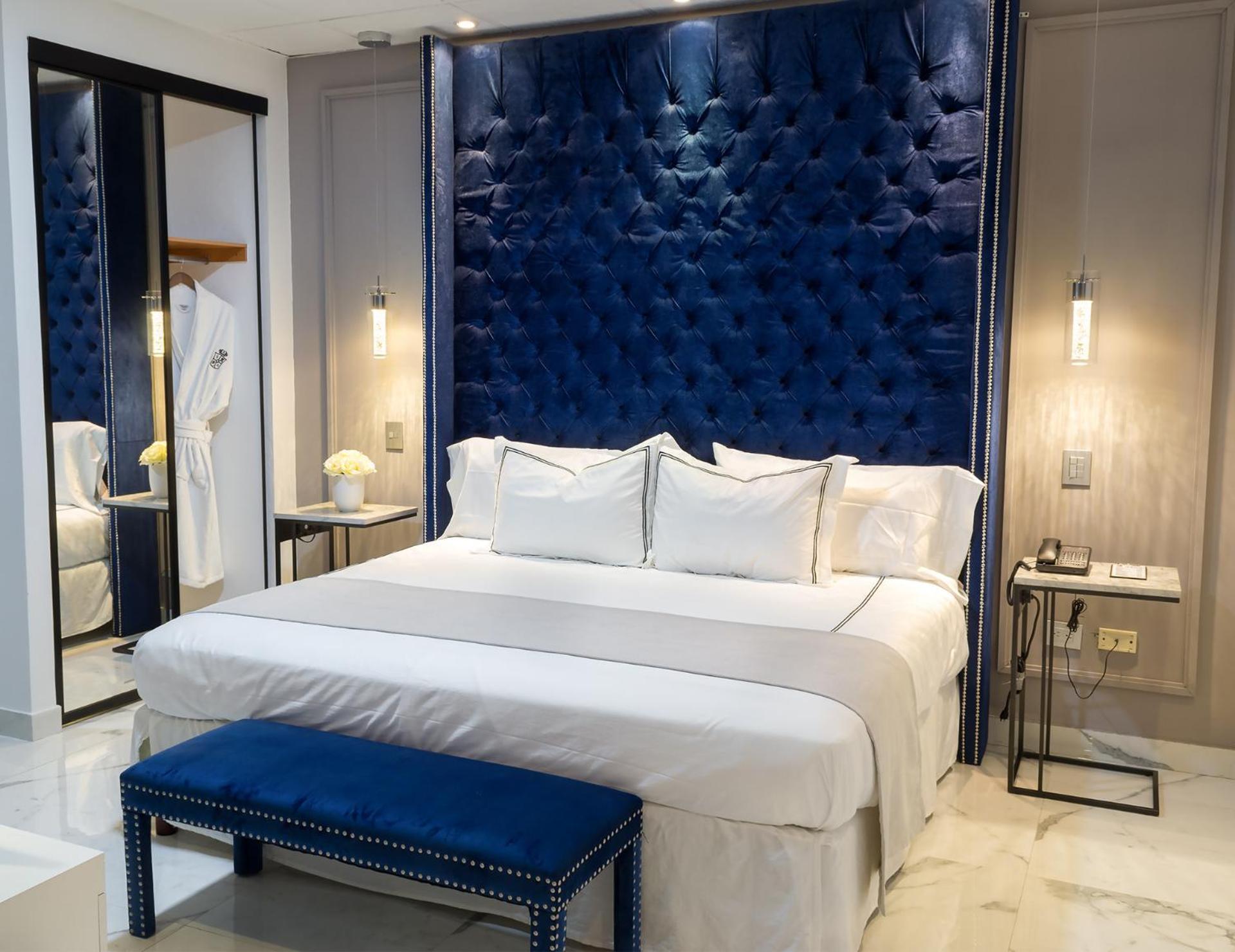 Hotel Posada San Antonio 레이노사 외부 사진